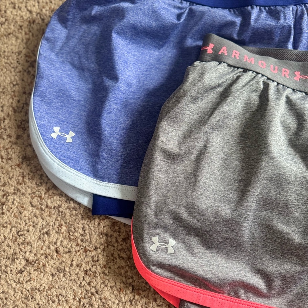 Under Armour HeatGear Women’s Shorts - Picture 2 of 10